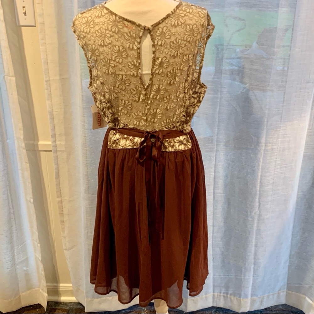 Moon Collection Dress - Picture 2 of 10